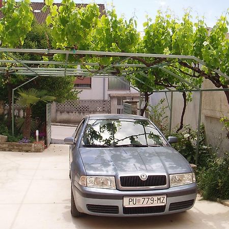 Apartamento Apartman Arena Pula Exterior foto